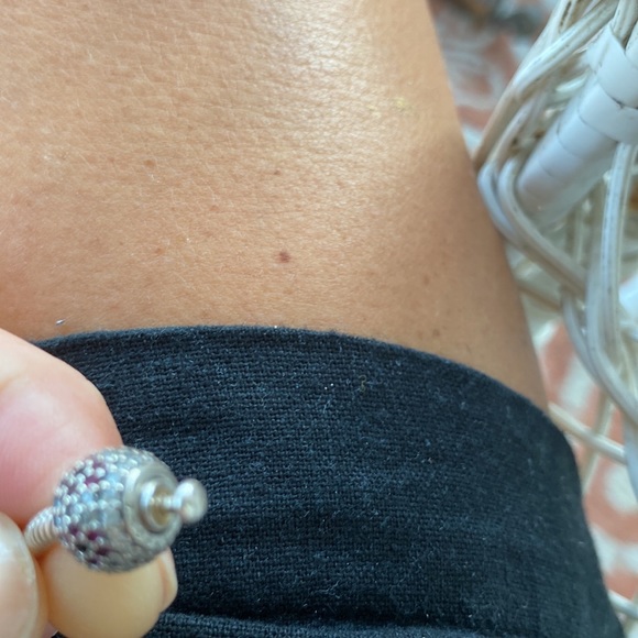 🛍❤️AUTHENTIC PANDORA PAVE’ CZ RED DAISY Bead/charm SALE!!! - Picture 5 of 8